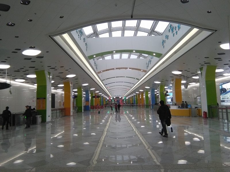 上海迪士尼駅（ディズニー駅）コンコース